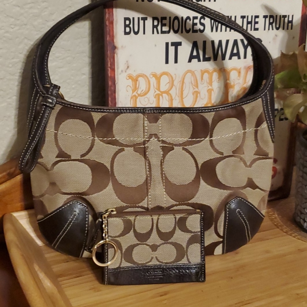 Coach Shoulder Bag
